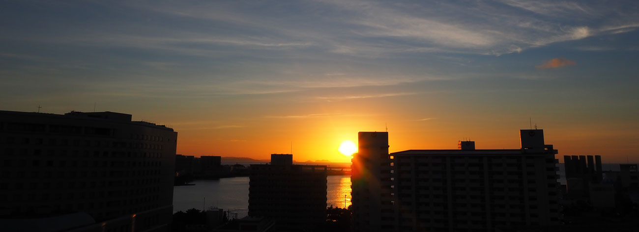 グランティア那覇　夕焼け